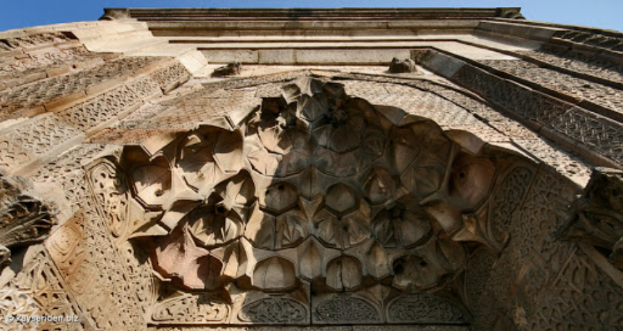 bottom view of the muqarnas