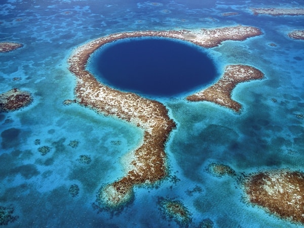 https://www.belizeadventure.ca/great-blue-hole/